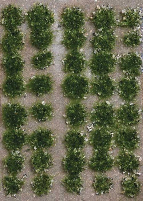 Grass Tufts with Stones -- Summer pkg(40), All Scales, Busch Gmbh & Co Kg 3552
