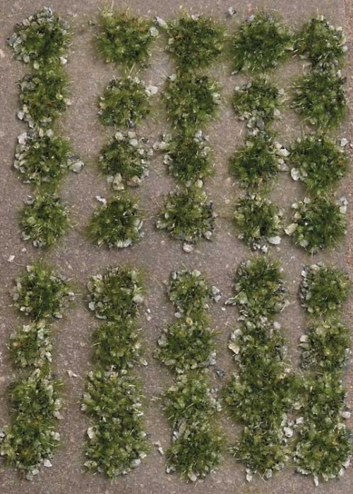 Grass Tufts with Stones -- Late Summer pkg(40), All Scales, Busch Gmbh & Co Kg 3553