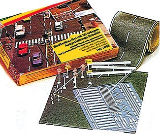 Road Construction Set -- 78-3/4′ 2m of Paved Road, Paved Area Mat & 50 European Signs, HO, Busch Gmbh & Co Kg 7096