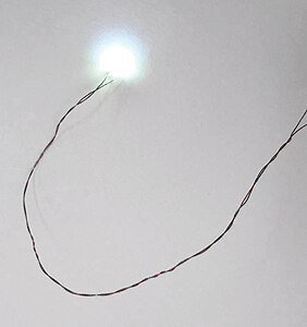 Surface Mount/SMD-Chip LED w/8′ 20.3cm Wire Lead -- Warm Whtie 6-19 Volt AC/DC - 3.3 x 1.6 x, All Scales, Evan Designs UC0