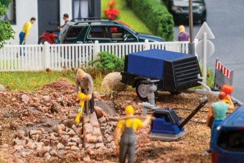 Animated Construction Work with Compressor -- Includes Motor, Figure, Compressor, HO, Faller Gmbh 180693