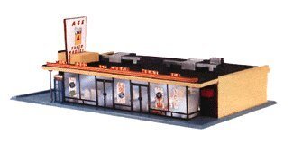 Ace Super Market -- Kit - 5-1/2 x 9-3/8 x 3-1/2′ 13.7 x 23.7 x 8.7cm, HO, Life-Like Products 1330