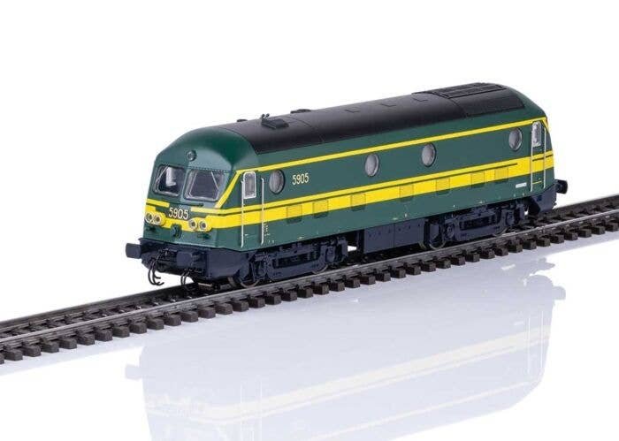 Class 59 Diesel - 3-Rail - Sound and Digital -- Belgian State Railways SNCB/NMBS 5905 (Era VI 1989, green, yellow, black), HO, M