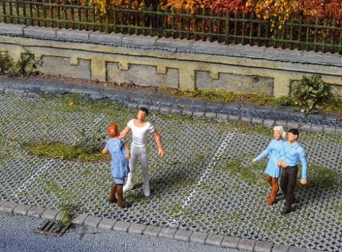 Street Curb w/Inset Parking Space - Stone Art -- 10-3/4 x 2-5/8 x 1/16′ 27.3 x 6.6 x .2cm, HO, Vollmer Gmbh 48250