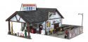 Ethyl′s Gas & Service - Built-&-Ready Landmark Structures(R) -- Assembled, Pre-Installed LED Ligh, N, Woodland Scenics 4935