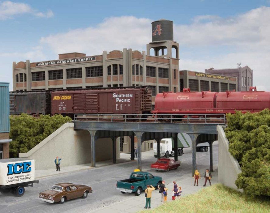 Urban Steel Overpass -- Kit, N, Walthers Cornerstone 3871