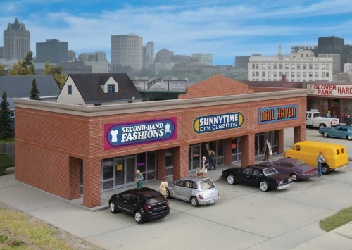 Modern Shopping Center I -- Kit - 10-1/2 x 4-15/16 x 3-1/2′ 26.6 x 12.5 x 8.8cm, HO, Walthers Cornerstone 4115