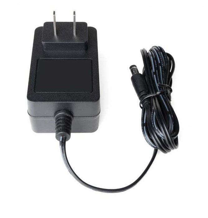 Regulated Power Supply -- DC 32W 16V, HO, Walthers SceneMaster 4799