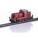 Class V 60 Diesel - Sound and DCC -- German Federal Railroad DB V 60 334 (Era III 1960, red, black, yellow), HO, Trix 25600