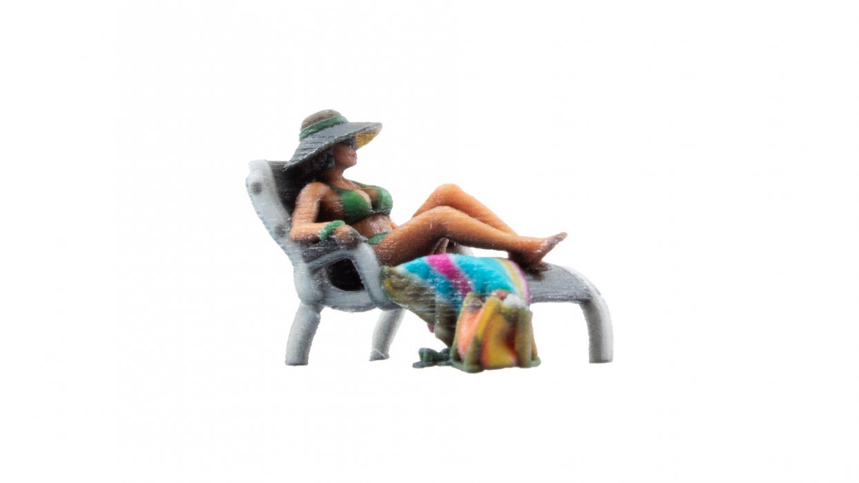 Woman in a Deckchair, HO, NOCH 10430