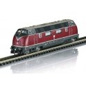 Class 220 V 200 Diesel - Sound and DCC -- German Federal Railroad DB 220 004-6 (Era IV 1970s, red, black), N, Trix 16226