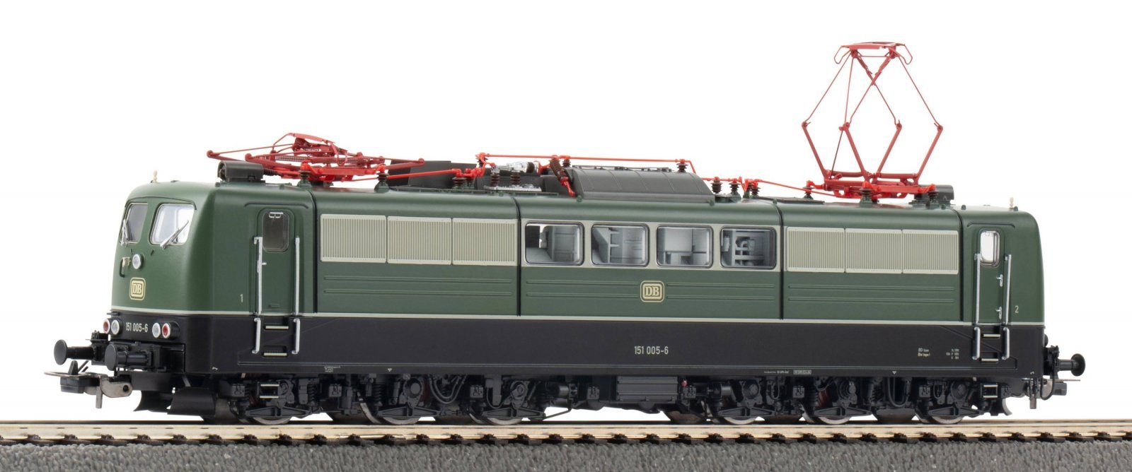 Electric Locomotive/Sound BR 151 green DB IV + PluX22 Dec., HO, PIKO 21705