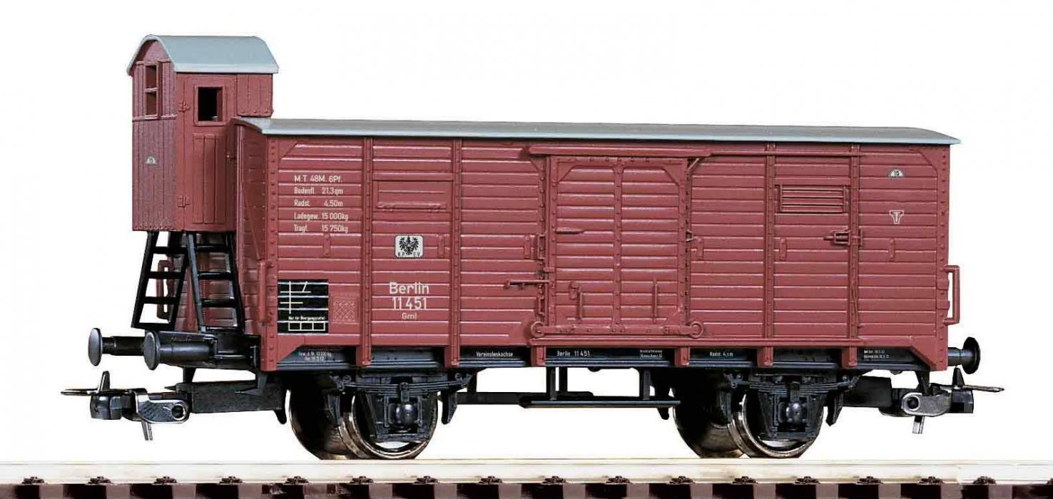 Boxcar w/Brk Pltf KPEV I, HO, PIKO 24503