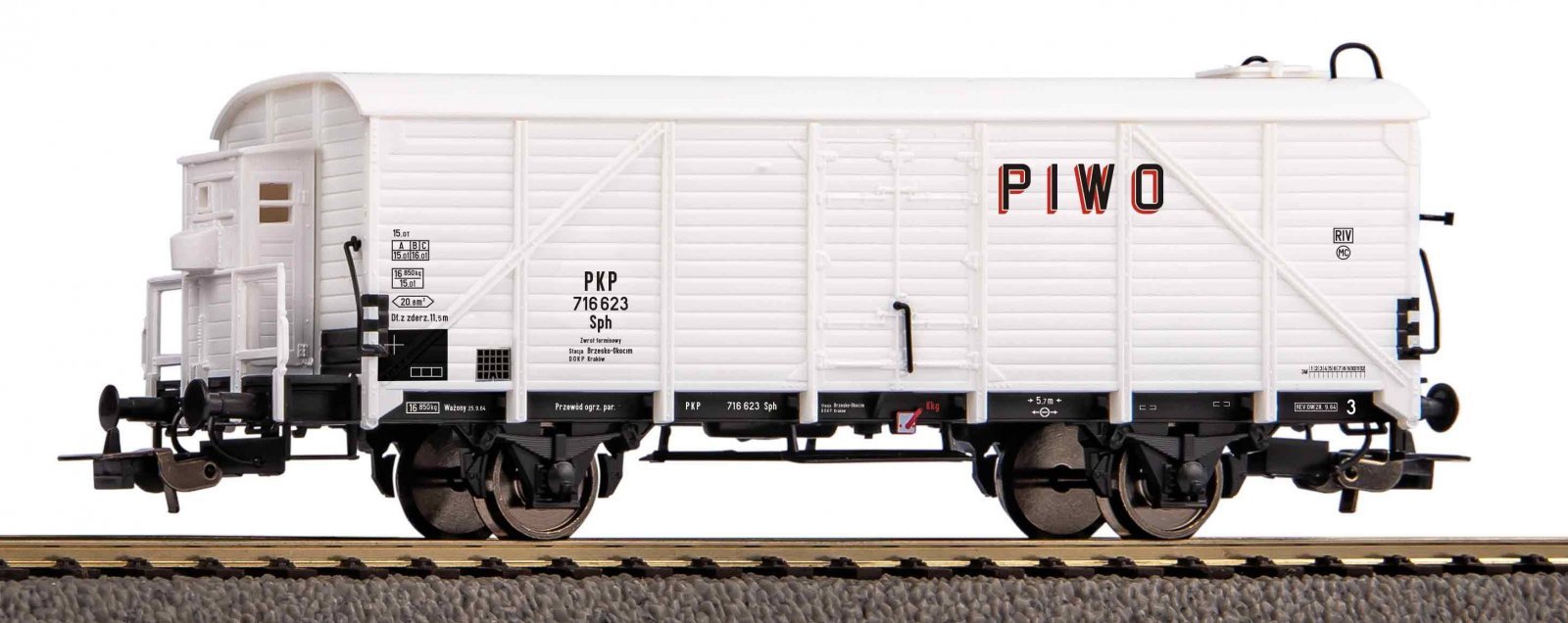 ex-Berlin Reefer w/Brk Pltf PKP III, HO, PIKO 24514