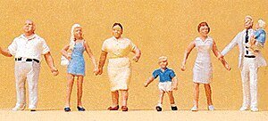 Pedestrians -- Krause Family Walking, HO, Preiser Kg 10284
