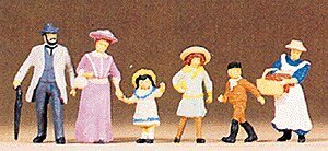 1900s Figures -- Family Walking, HO, Preiser Kg 12132