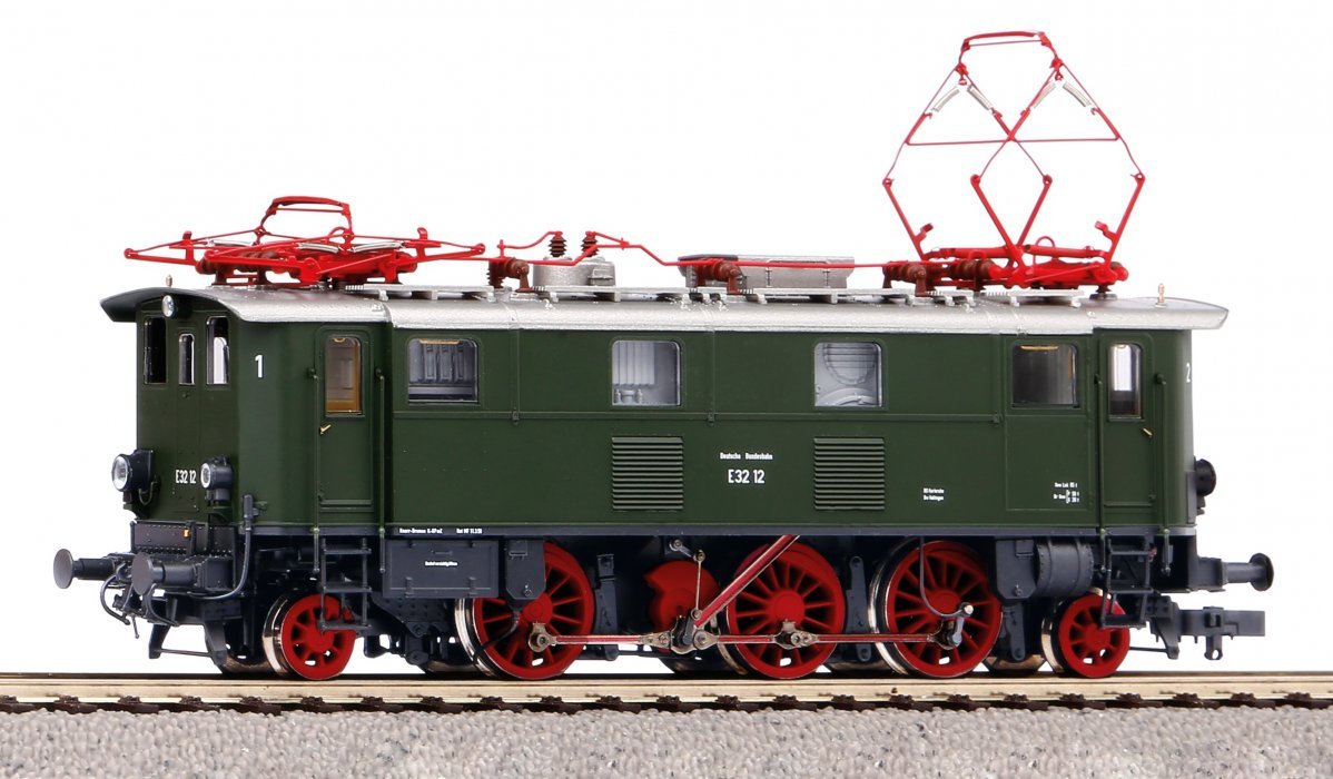 ~Electric Locomotive BR E 32 DB III, HO, PIKO 51411