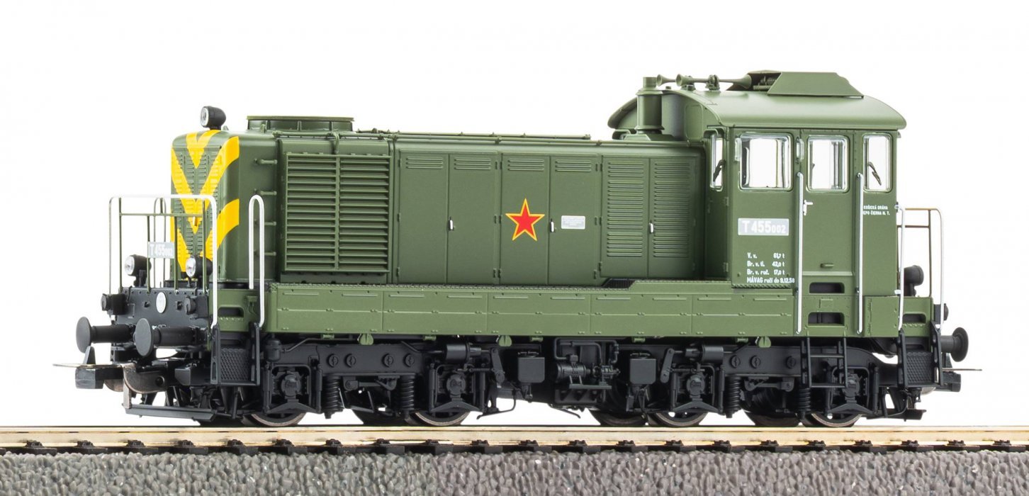 Diesel Locomotive T445.0 CSD III + DSS PluX22, HO, PIKO 52384