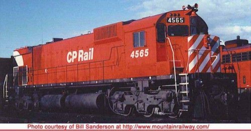 Montreal Locomotive Works M630 - LokSound & DCC - Executive Line -- Canadian Pacific 4565 (Action Red, 8′ Stripe, Large Multim