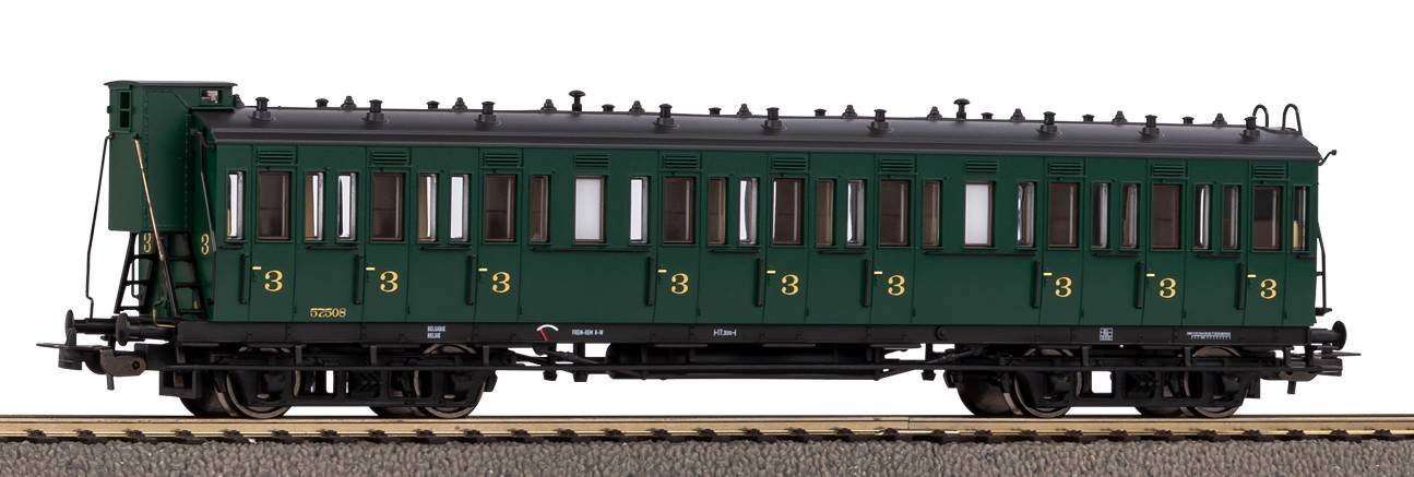 Compartment Car 3. Class SNCB III with Brakeman's Cab, HO, PIKO 53334