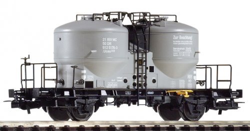 Cement Silo Car Ucs-v9120 DR IV Black Frame, HO, PIKO 54695