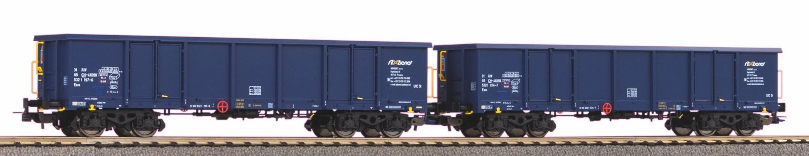 2 pc. Eaos Gondola set with sand loads Axbenet VI, HO, PIKO 58239