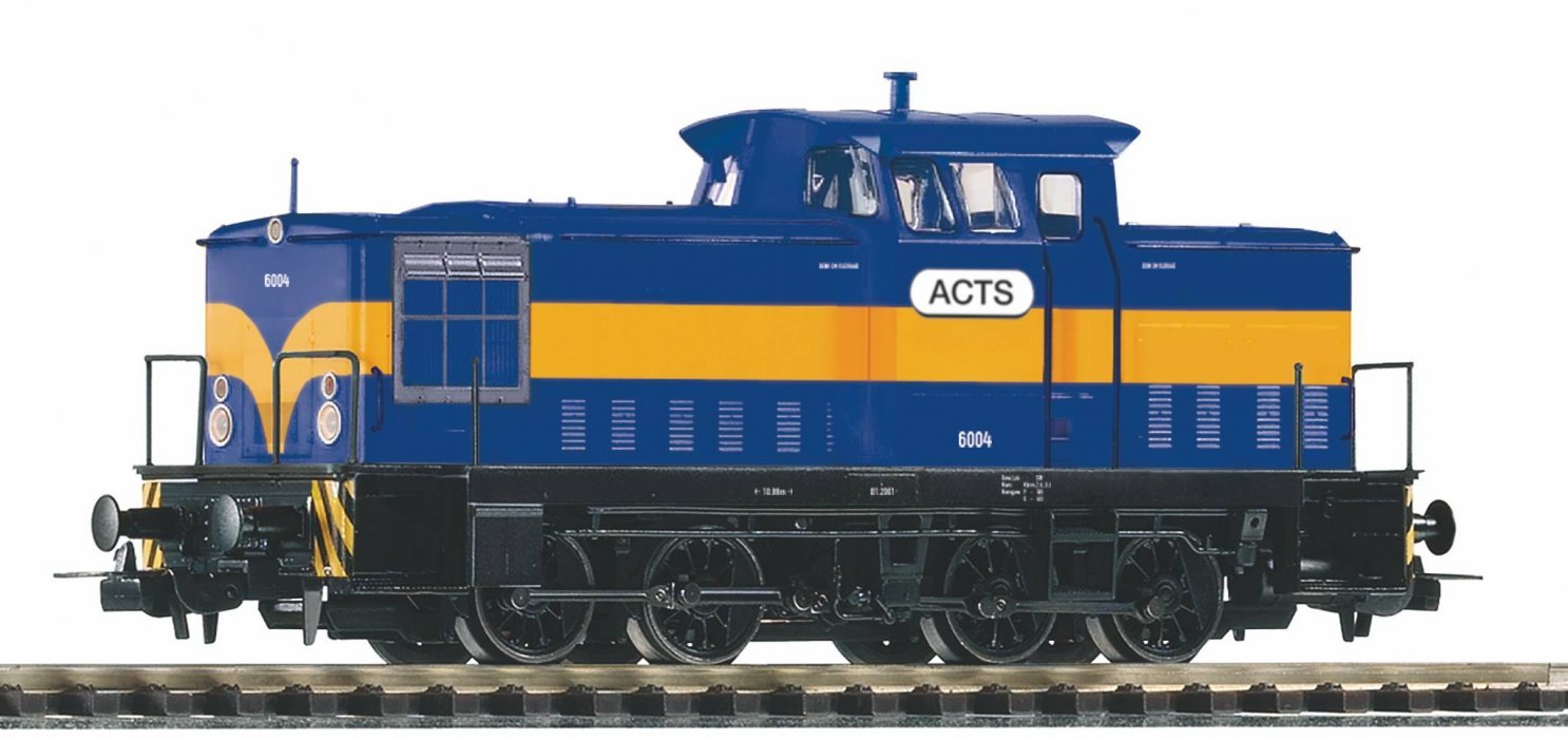~Dieselloco 6004 ACTS VI + 8-pin Dec., HO, PIKO 59235