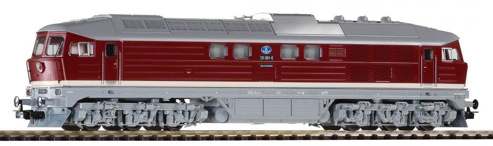 ~BR 131 Diesel with Plow Pilot DR IV, HO, PIKO 59753