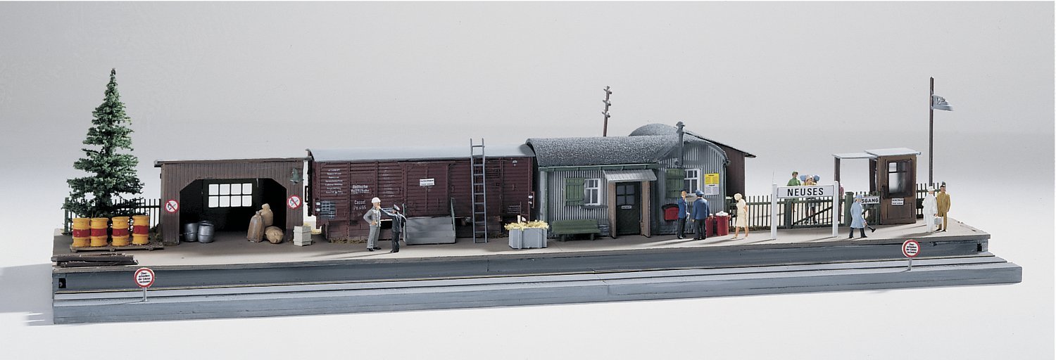 Suburban Station, HO, PIKO 61112