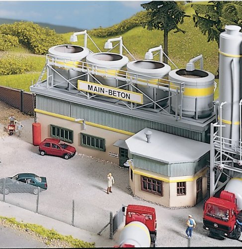 Concrete Plant Mixing Building, HO, PIKO 61130