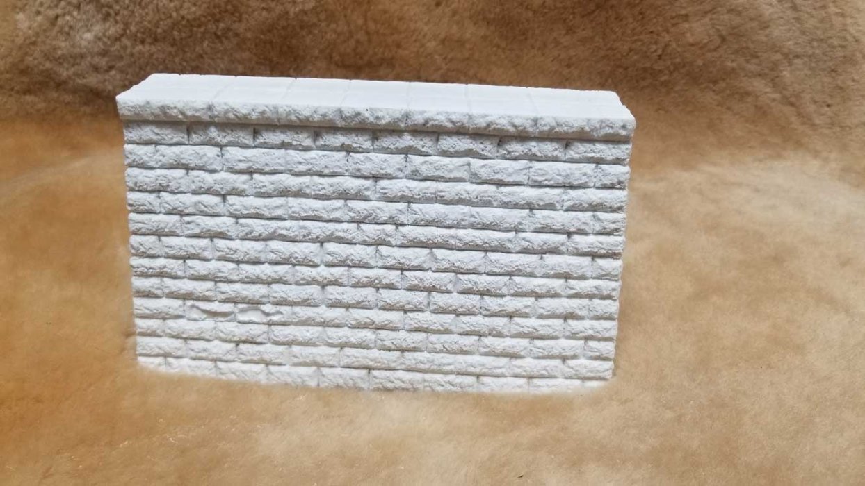Dressed-Stone Double-Track Bridge Pier, O Scale, Pre-Size Model Specialities 655