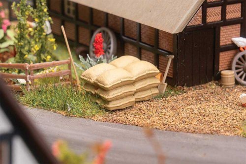Stacked Sacks, HO Scale, Faller Gmbh 180010