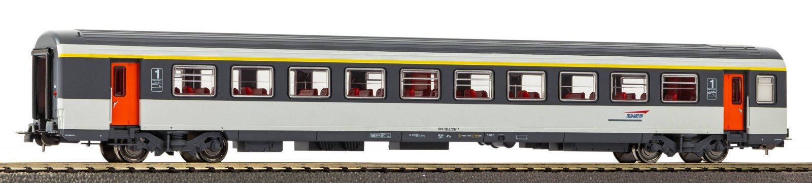 Passenger Car Corail 1.Class SNCF IV, HO, PIKO 97138