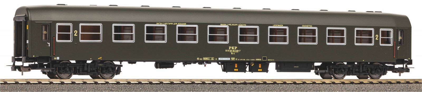 110A Chair car PKP V, HO, PIKO 97184