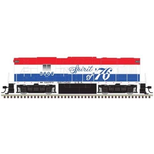 Alco RS11 - LokSound & DCC - Classic Gold -- Duluth, Winnipeg & Pacific 3605 (Bicentennial, red, white, blue), N, Atlas Model Ra