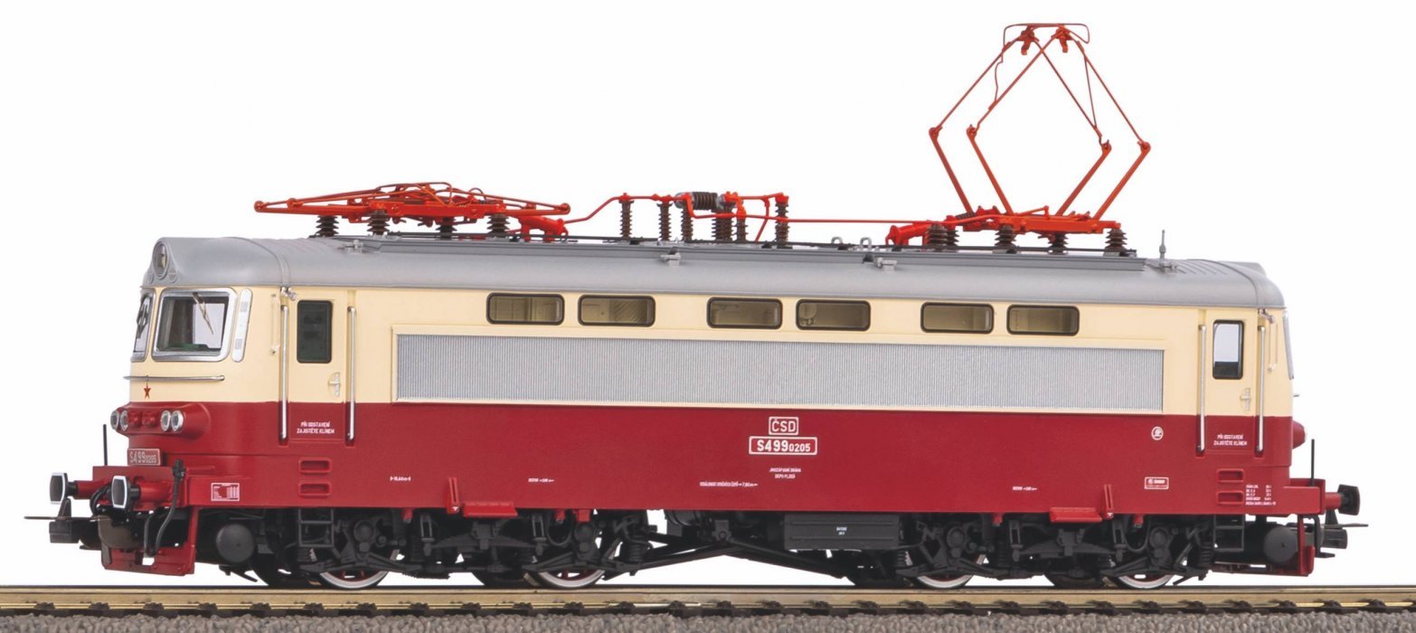 Electric Locomotive BR S499.02 CSD IV AC Version, HO, PIKO 97401