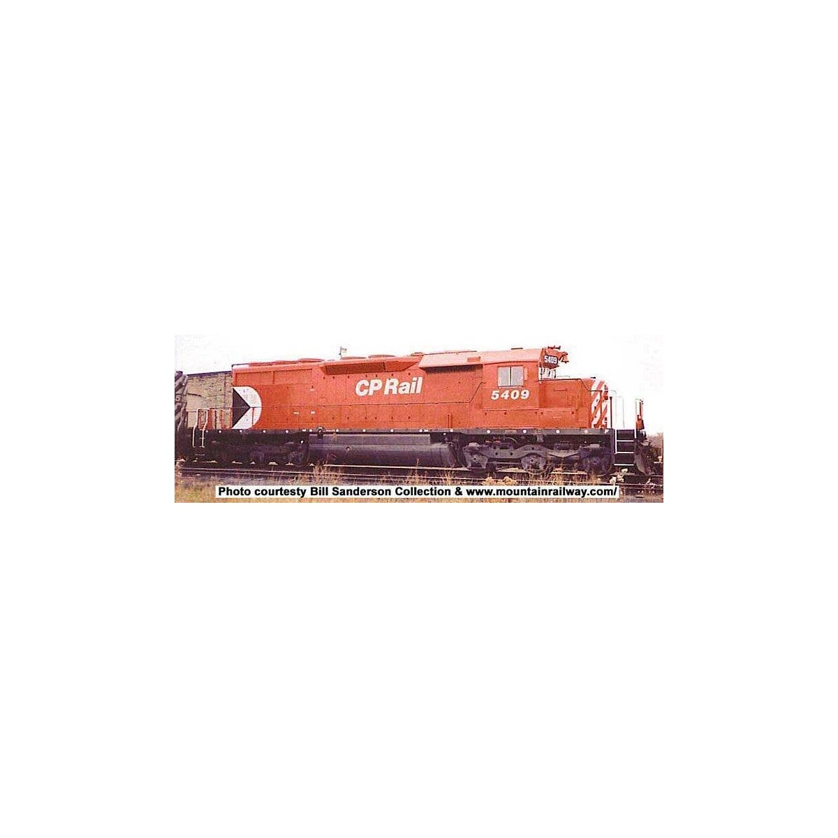 GMD SD40 - Standard DC - Executive Line -- Canadian Pacific 5402 (ex-QNSL, Action Red, white, 8′ Stripe, Small Multima, HO, Bo