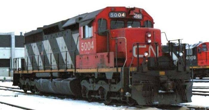 GMD SD40 with Dynamic Brakes - Standard DC - Executive Line -- Canadian National 5006 (black, red, white Seargent Stripes), HO, 