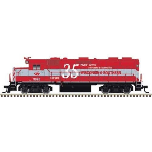 EMD GP39-2 Phase I - Standard DC - Master(R) Silver -- Wisconsin & Southern 3928 (35th Anniversary, gray, red), N, Atlas Model R