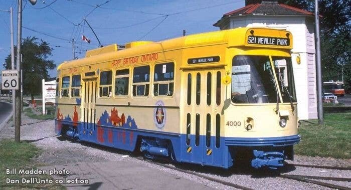 Canadian Light Rail Vehicle CLRV - Sound and DCC -- Toronto Transit Commission TTC 4000 (Happy Birthday Ontario, white, yellow),