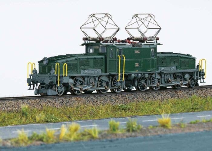 Class Be 6/8 II Crocodile Electric - Sound and DCC -- Swiss Federal Railways SBB 13254 (Era III 1960-1965, green, gray), HO, Tri