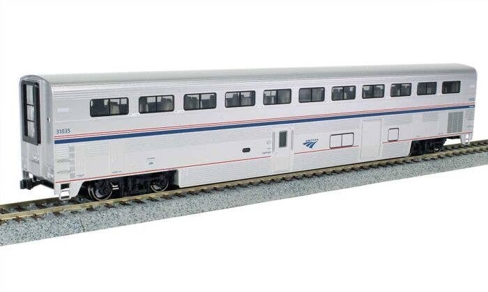 Superliner I Coach-Baggage - Ready to Run -- Amtrak 31003 (Phase VI silver, blue, red), HO, Kato USA Inc 356094