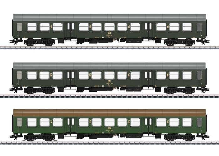 Type Bmh Halberstadt Center Entry Car 3-Pack - 3-Rail - Ready to Run -- German State Railroad DR (Era IV 1980s, green, silver & 
