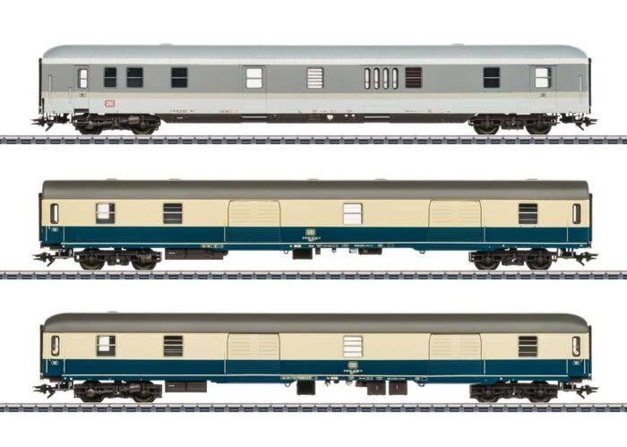 Type Dm 903, Dms 905.0 & Dm 902 Baggage Car Set - 3-Rail - Ready to Run -- German Federal Railroad DB (Era V 1993, 1 gray, & 2 b