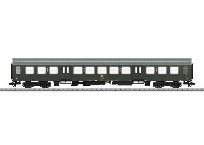 Type Bmh Halberstadt Center Entry Car - 3-Rail - Ready to Run -- German State Railroad DR (Era IV 1980s, green, silver & green, 