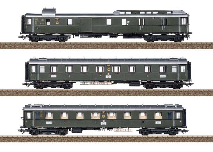 2 Type AB4u-28 & PwPost4u-28 FD 226 Set - Ready to Run -- German State Railroad DR (Era II 1930s, green, silver), HO, Trix 23650