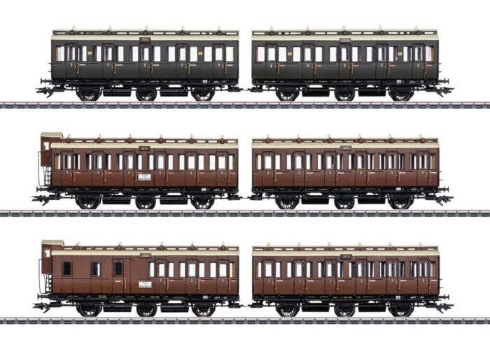 Paired Compartment Car Set - 3-Rail - Ready to Run -- Royal Prussian Railroad KPEV (Era 1, 3 Schemes), HO, Marklin, Inc 42047