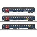 Type Bcm 2nd Class Slumber Car 3-Pack - 3-Rail - Ready to Run - Start Up -- Danish State Railways DSB (Era V 1990s, blue, red, g