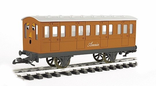 Thomas & Friends(TM) -- Annie the Coach Car (gold), G, Bachmann Industries 97001