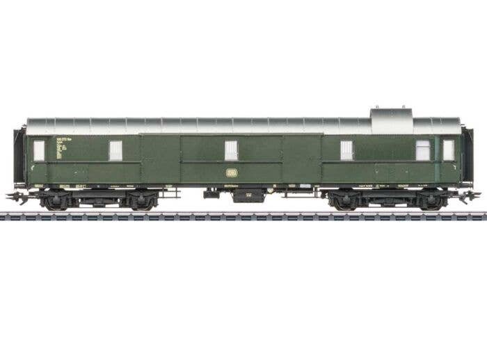 Type Pw4ue Baggage Car - 3-Rail - Ready to Run -- German Federal Railroad DB (Era IIIb, green, silver), HO, Marklin, Inc 42540